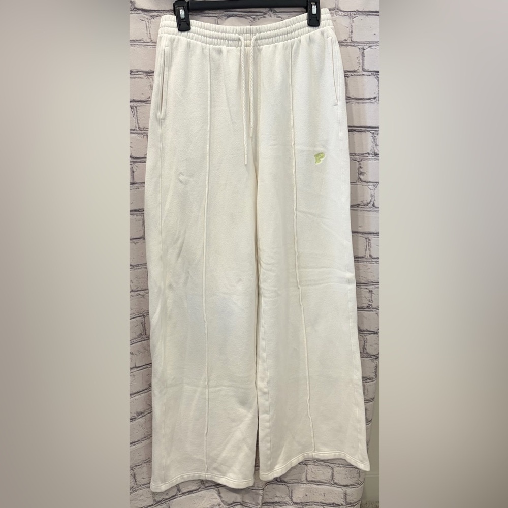 Pink Victoria Secret:M Women Cream Wide-Leg Sweatpants Green 'P' Embroidery